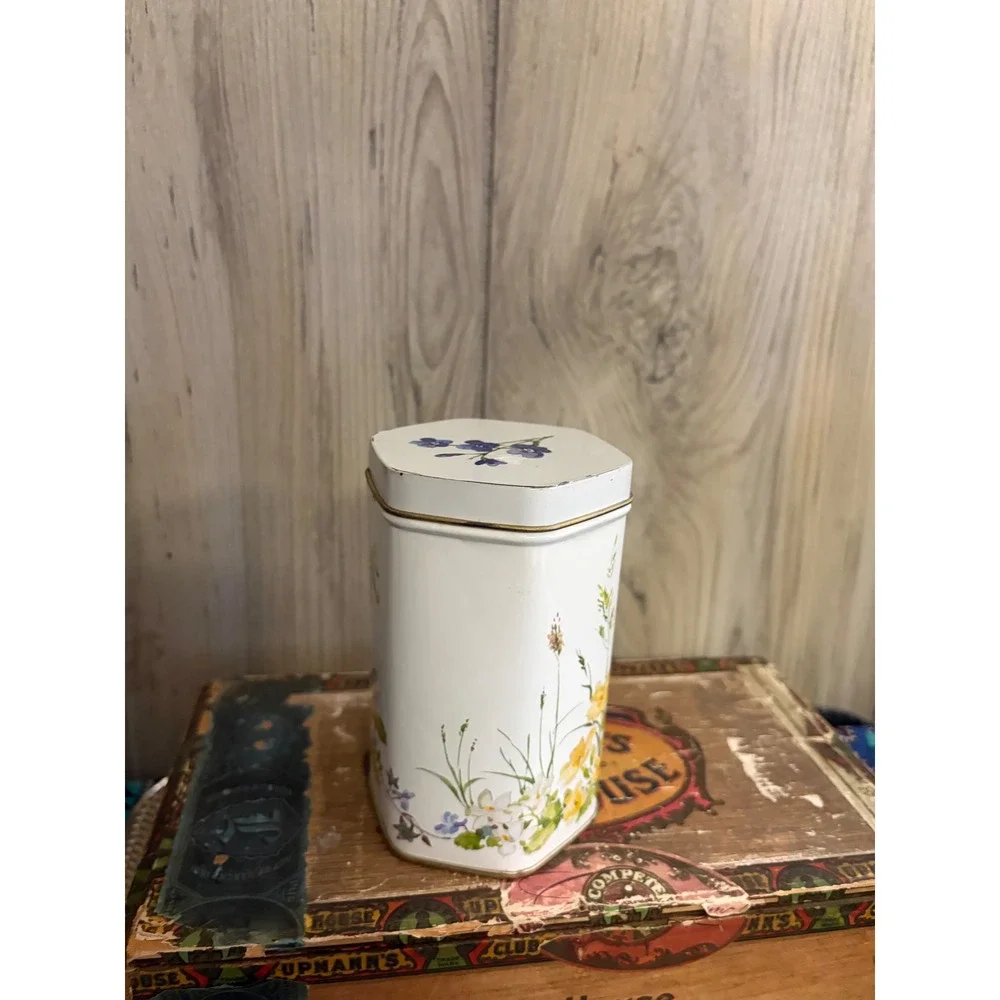 Vintage Hexagonal Wildflower Botanical Metal Tin White Gold Cottagecore Decor